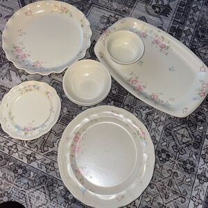 Pfaltzgraff Floral Dinnerware Set with Pink and Blue Accents